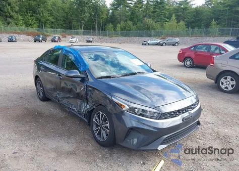2023 Kia Forte Lxs из США, поврежденный, VIN 3KPF24ADXPE571185